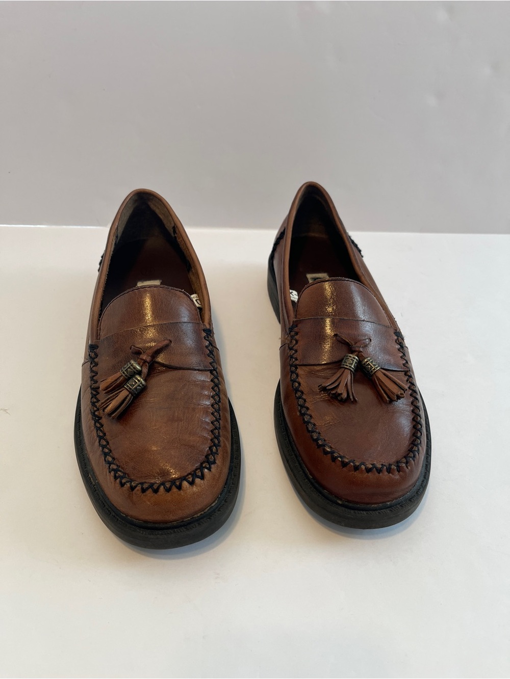 Cherokee women’s Brown Leather Tassel Slip-On Moccasin size 7.5 casual
